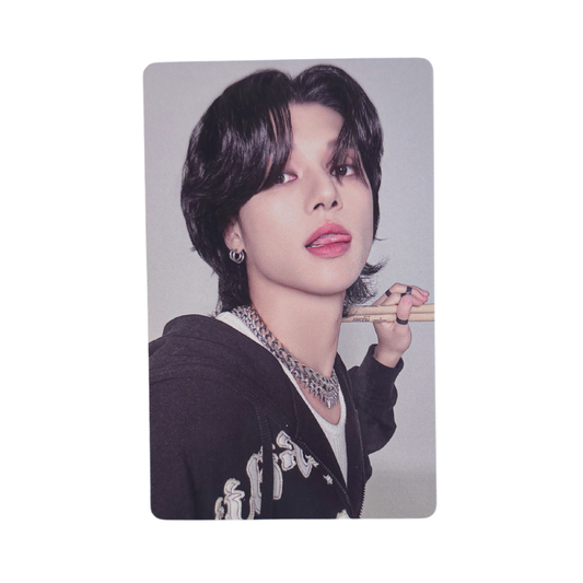 ATEEZ 2025 Season's Greetings Wooyoung "Rock Will Never Die" Official Photocard