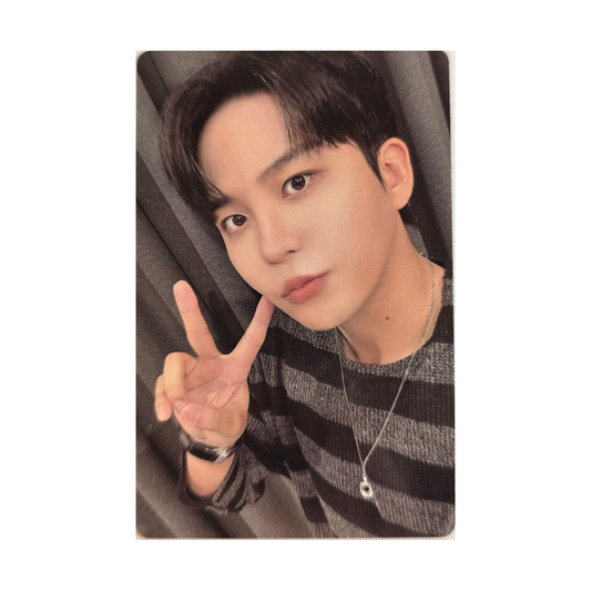 ATEEZ Golden Hour: Part 4 Official Photocard Jongho